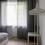 Close شقة فروتسواف